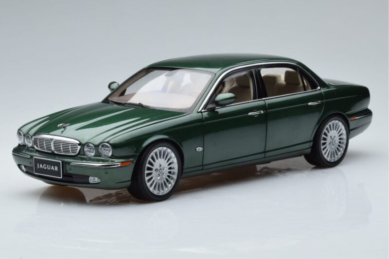 Jaguar XJ6 X350 Racing Grün Almost Real 1:18 810502 Druckguss