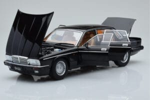 Jaguar XJ6 XJ40 Ebony Schwarz Almost Real 1:18 810543 Druckguss — Bild 2 von 11
