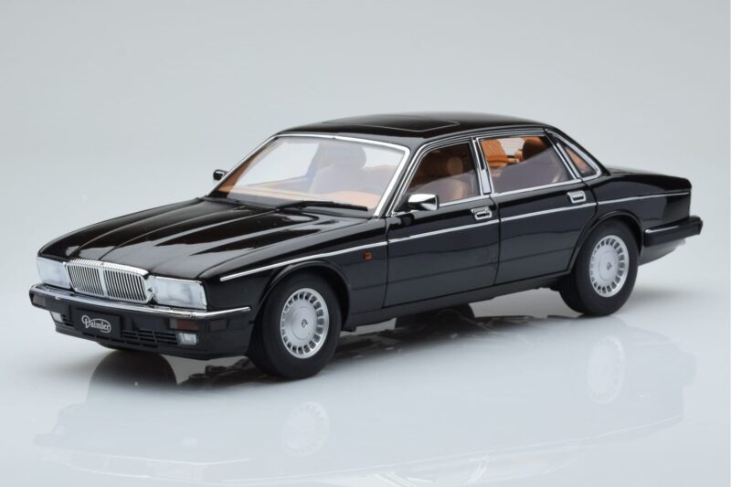Jaguar XJ6 XJ40 Ebony Schwarz Almost Real 1:18 810543 Druckguss