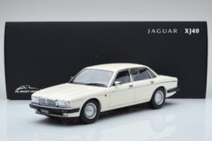 Jaguar XJ6 XJ40 Glacier Weiß Almost Real 1:18 810542 Druckguss — Bild 11 von 11