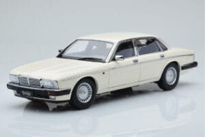 Jaguar XJ6 XJ40 Glacier Weiß Almost Real 1:18 810542 Druckguss