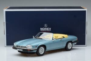 Jaguar XJS V12 Cabriolet Hellblau Metallic Norev 1:18 182635 Druckguss — Bild 6 von 6