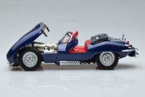 Jaguar XKSS Blau AUTOart 1:18 73510 Druckguss — Bild 4 von 9
