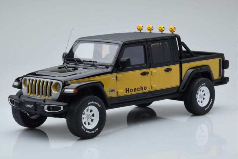 Jeep Gladiator Honcho Schwarz GT Spirit 1:18 GT422 Resin