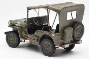 Jeep Willys Mit Planenabdeckung UT Models 1:18 180149002 Druckguss — Bild 5 von 6