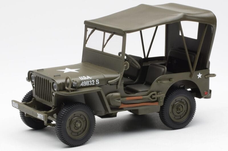 Jeep Willys Mit Planenabdeckung UT Models 1:18 180149002 Druckguss