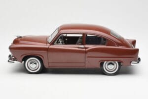 Kaiser Henry J Caribbean Coral Metallic Sun Star 1:18 5101 Druckguss — Bild 4 von 8