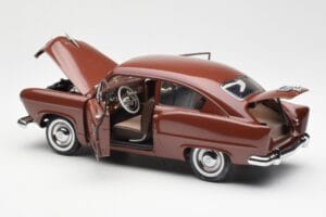 Kaiser Henry J Caribbean Coral Metallic Sun Star 1:18 5101 Druckguss — Bild 5 von 8