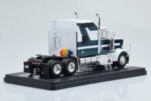 Kenworth W900 Grün Weiß IXO 1:43 TR164 Druckguss — Bild 2 von 6