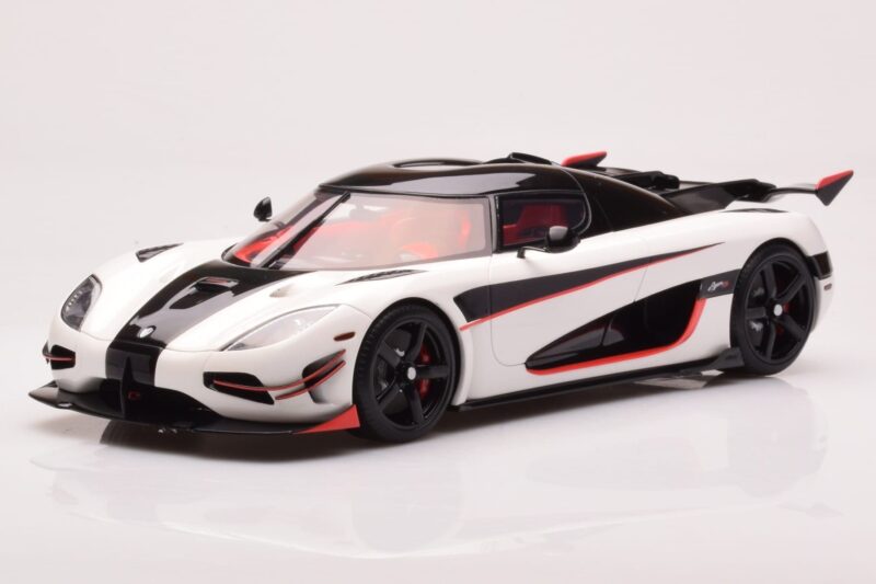 Koenigsegg Agera RS Arctic Weiß GT Spirit 1:18 GT877 Resin