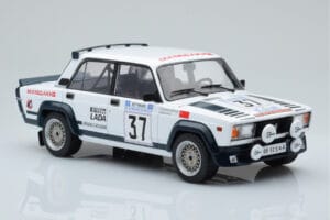 Lada 2105 VFTS #37 H. Ohu Rally Acropolis 1983 IXO 1:18 18RMC145 Druckguss — Bild 4 von 6