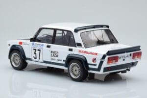 Lada 2105 VFTS #37 H. Ohu Rally Acropolis 1983 IXO 1:18 18RMC145 Druckguss — Bild 5 von 6