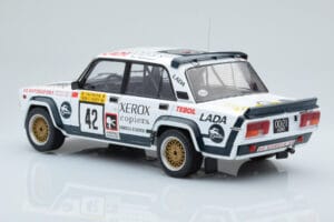 Lada 2105 VFTS #42 S. Brundza Rally 1000 Lakes 1984 IXO 1:18 18RMC146 Druckguss — Bild 5 von 6