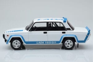Lada 2105 VFTS Weiß IXO 1:18 18CMC144 Druckguss — Bild 3 von 6