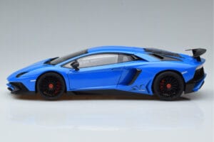 Lamborghini Aventador LP750-4 SV Blau AUTOart 1:18 74559 Komposit — Bild 4 von 8