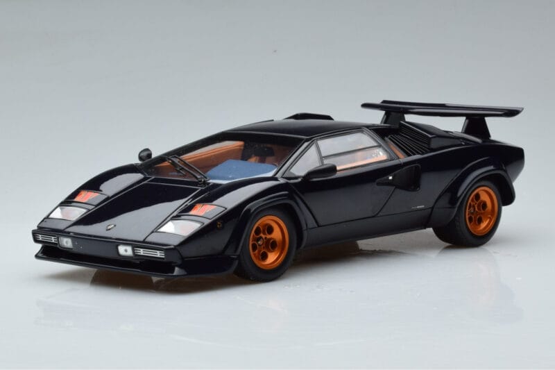 Lamborghini Countach LP500S Walter Wolf Dunkelblau Kyosho 1:18 08320D Druckguss