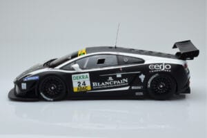 Lamborghini Gallardo LP600+ GT3 Reiter Engineering #24 N. Hayek / P. Kox ADAC GT Masters 2011 Minichamps 1:18 151111124 Druck — Bild 3 von 6