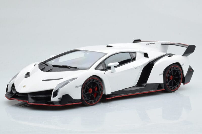 Lamborghini Veneno Weiß AUTOart 1:18 74507 Druckguss