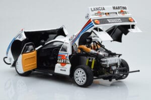 Lancia 037 Martini #8 A. Bettega / M. Perissinot Safari Rally 1985 Kyosho 1:18 08306J Druckguss — Bild 3 von 8