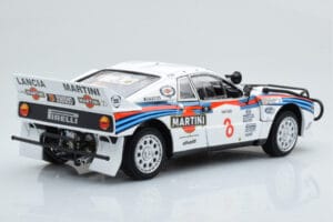 Lancia 037 Martini #8 A. Bettega / M. Perissinot Safari Rally 1985 Kyosho 1:18 08306J Druckguss — Bild 4 von 8