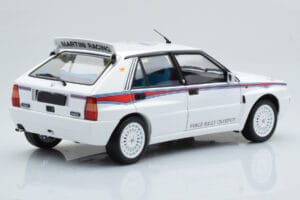 Lancia Delta HF Integrale 6 Weiß Kyosho 1:18 08344E Druckguss — Bild 4 von 8