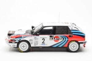 Lancia Delta Integrale 16V #2 M. Biasion / T. Siviero Rally Safari 1990 IXO 1:18 18RMC139A Druckguss — Bild 3 von 6