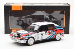 Lancia Delta Integrale 16V #2 M. Biasion / T. Siviero Rally Safari 1990 IXO 1:18 18RMC139A Druckguss — Bild 6 von 6