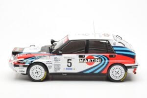 Lancia Delta Integrale 16V #5 J. Kankkunen / J. Piironen Rally Safari 1990 IXO 1:18 18RMC139C Druckguss — Bild 3 von 6