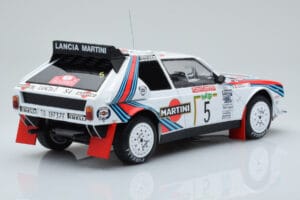 Lancia Delta S4 #5 M. Biasion / T. Siviero Rally San Remo 1986 IXO 1:18 18RMC130B Druckguss — Bild 2 von 6