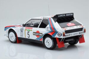 Lancia Delta S4 #5 M. Biasion / T. Siviero Rally San Remo 1986 IXO 1:18 18RMC130B Druckguss — Bild 5 von 6