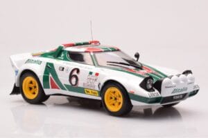 Lancia Stratos HF #6 B. Waldegård / H. Thorszelius Rally Monte Carlo 1976 IXO 1:18 18RMC162B Druckguss — Bild 4 von 6