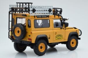 Land Rover Defender 90 Camel Trophy Borneo 1985 Almost Real 1:18 810213 Druckguss — Bild 3 von 8