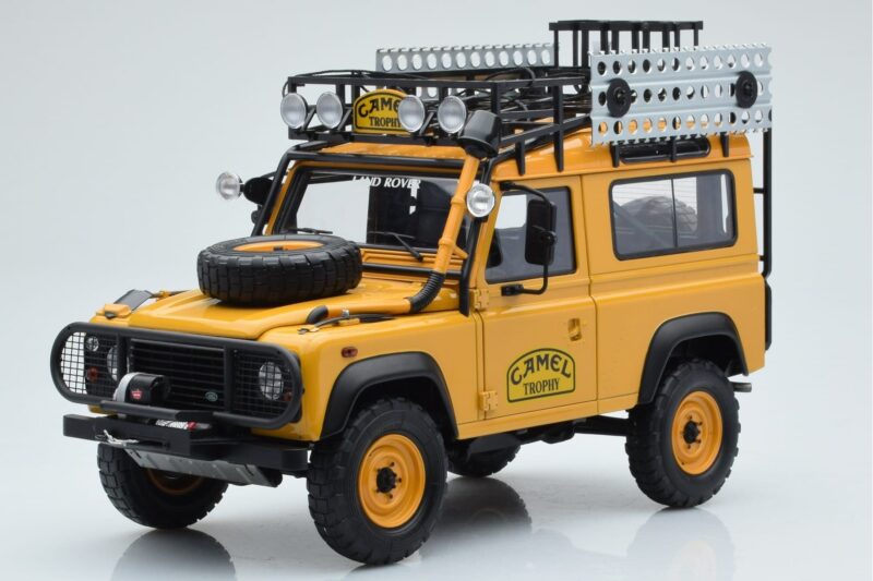 Land Rover Defender 90 Camel Trophy Borneo 1985 Almost Real 1:18 810213 Druckguss