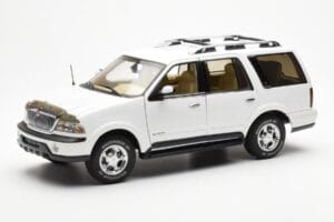 Lincoln Navigator Weiß AUTOart 1:18 72761 Druckguss