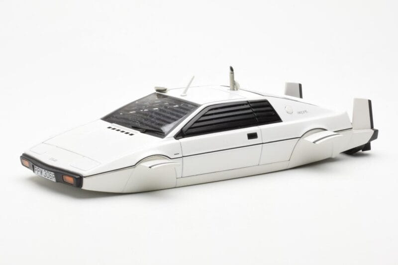 Lotus Esprit Type 79 James Bond The Spy Who Loved Me Submarine Weiß AUTOart 1:18 75306 Druckguss