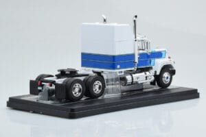 Mack Superliner Magnum Weiß Blau IXO 1:43 TR165 Druckguss — Bild 2 von 6