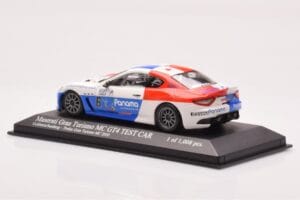 Maserati GranTurismo MC GT4 #6 Goldstein / Sumberg Trofeo GranTurismo 2010 Minichamps 1:43 400101206 Druckguss — Bild 3 von 4