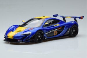 McLaren P1 GTR Blau Mit Gelben Streifen AUTOart 1:18 81542 Komposit