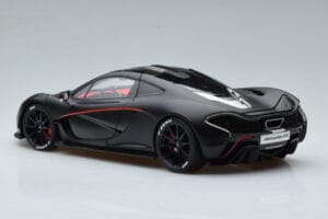 McLaren P1 Matt Schwarz AUTOart 1:18 76027 Druckguss — Bild 6 von 9