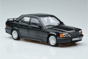 Mercedes 190 E 2.3-16 Cosworth W201 Norev 1:18 183830 Druckguss — Bild 5 von 7