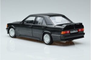 Mercedes 190 E 2.3-16 Cosworth W201 Norev 1:18 183830 Druckguss — Bild 6 von 7