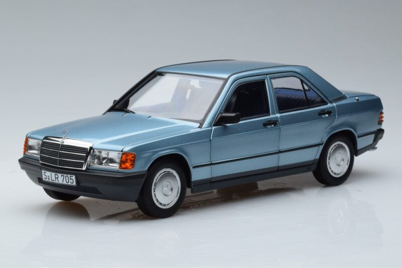 Mercedes 190E W201 Hellblau Norev 1:18 183828 Druckguss