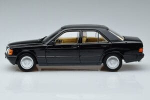 Mercedes 190 E W201 Limitierte Auflage Norev 1:18 183823 Druckguss — Bild 5 von 10