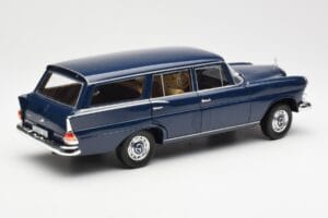 Mercedes 200 Universal W115 Blau Norev 1:18 183599 Druckguss — Bild 3 von 8