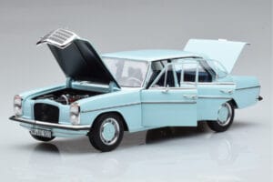 Mercedes 200 W115 Norev 1:18 183777 Druckguss — Bild 2 von 7