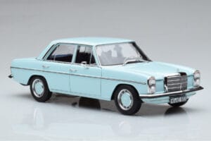 Mercedes 200 W115 Norev 1:18 183777 Druckguss — Bild 5 von 7