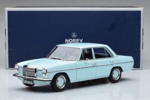 Mercedes 200 W115 Norev 1:18 183777 Druckguss — Bild 7 von 7