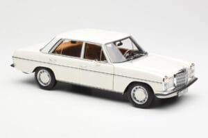 Mercedes 200 W115 Weiß Norev 1:18 183770 Druckguss — Bild 6 von 8