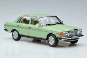 Mercedes 200 W123 Grün Norev 1:18 183796 Druckguss — Bild 5 von 7