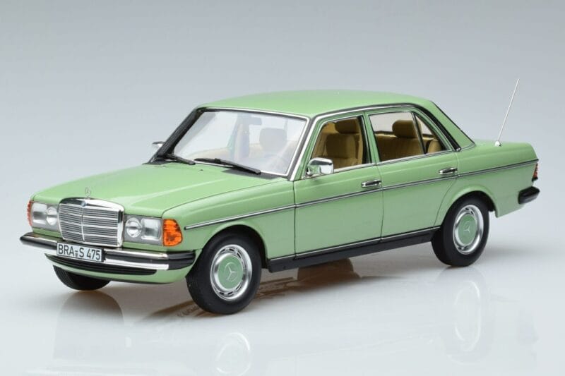 Mercedes 200 W123 Grün Norev 1:18 183796 Druckguss